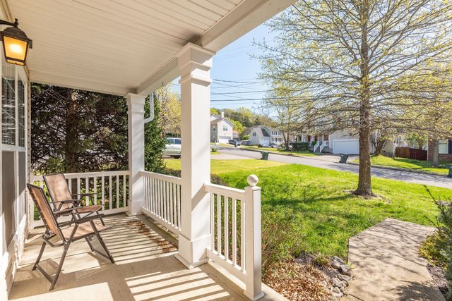 2020 Stanford Village Dr, Antioch, TN 37013