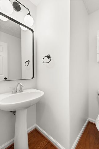 2020 Stanford Village Dr, Antioch, TN 37013