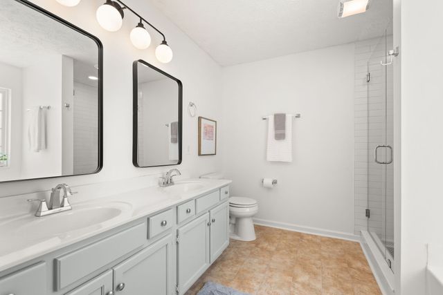 2020 Stanford Village Dr, Antioch, TN 37013