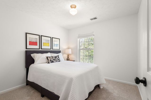 2020 Stanford Village Dr, Antioch, TN 37013