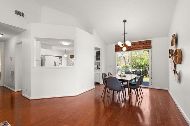 2020 Stanford Village Dr, Antioch, TN 37013