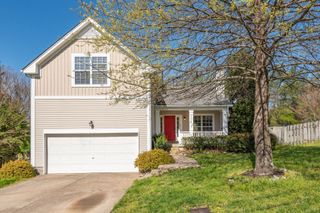 2020 Stanford Village Dr, Antioch, TN 37013