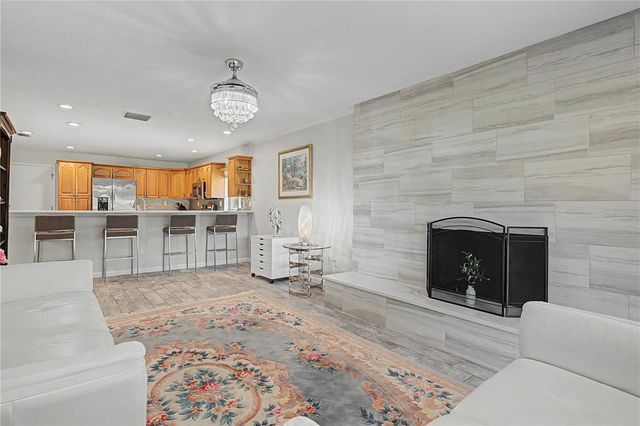 450 CYPRESS CREEK CIRCLE, Oldsmar, FL 34677