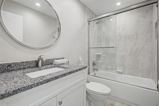 450 CYPRESS CREEK CIRCLE, Oldsmar, FL 34677