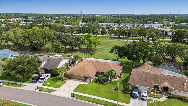 450 CYPRESS CREEK CIRCLE, Oldsmar, FL 34677