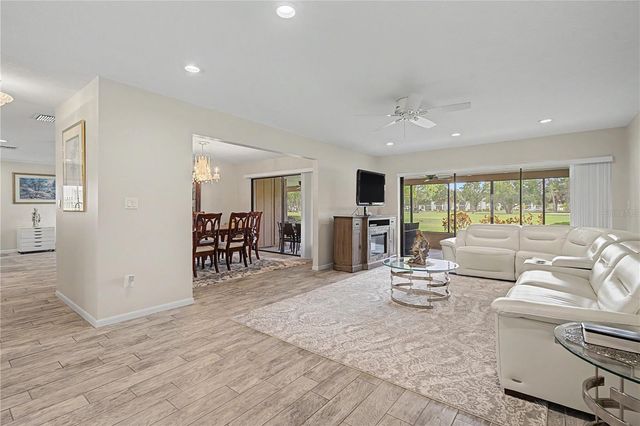 450 CYPRESS CREEK CIRCLE, Oldsmar, FL 34677