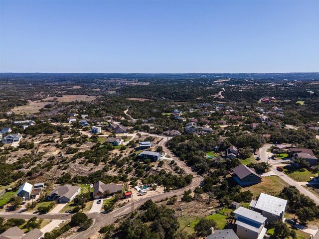 10702 Lake Park DR, Dripping Springs, TX 78620