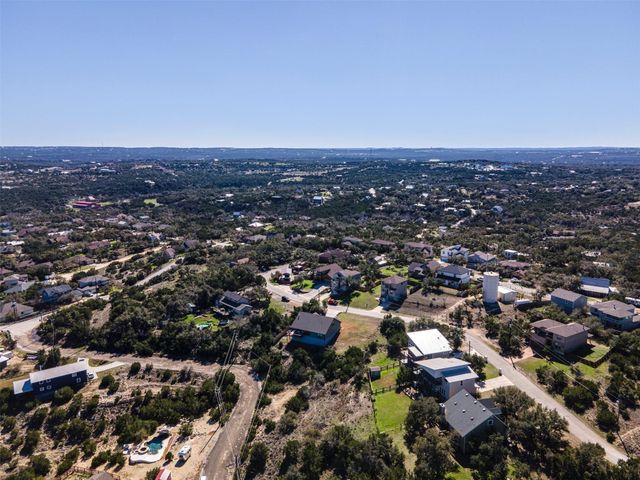 10702 Lake Park DR, Dripping Springs, TX 78620