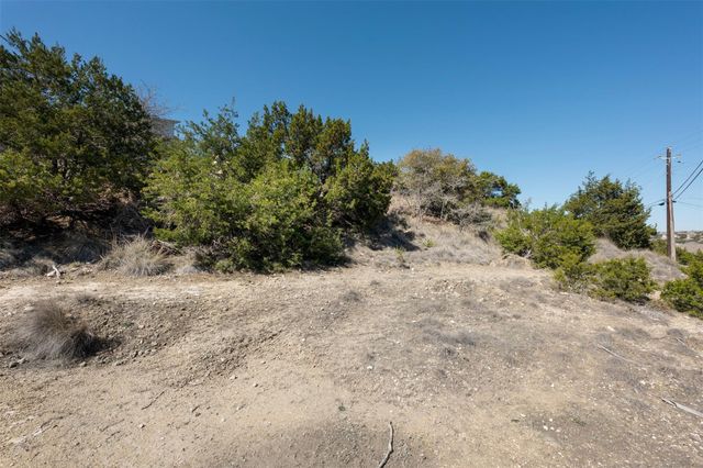 10702 Lake Park DR, Dripping Springs, TX 78620