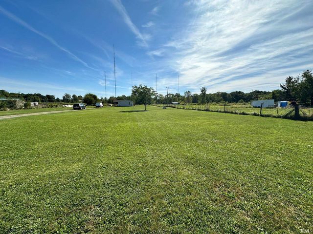 60076 County Road 9, Elkhart, IN 46517