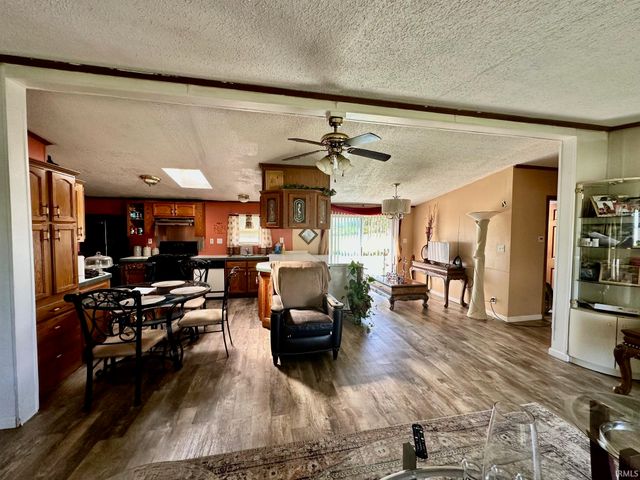 60076 County Road 9, Elkhart, IN 46517