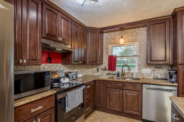 6377 13TH AVENUE N, St Petersburg, FL 33710