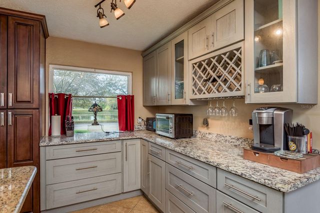 6377 13TH AVENUE N, St Petersburg, FL 33710