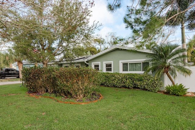 6377 13TH AVENUE N, St Petersburg, FL 33710