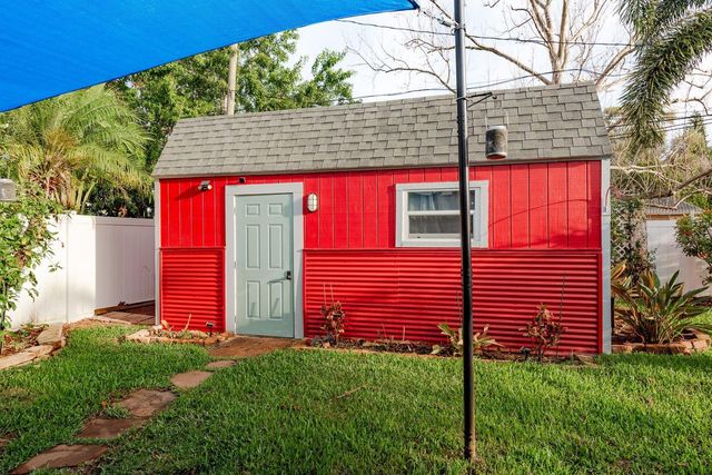 6377 13TH AVENUE N, St Petersburg, FL 33710