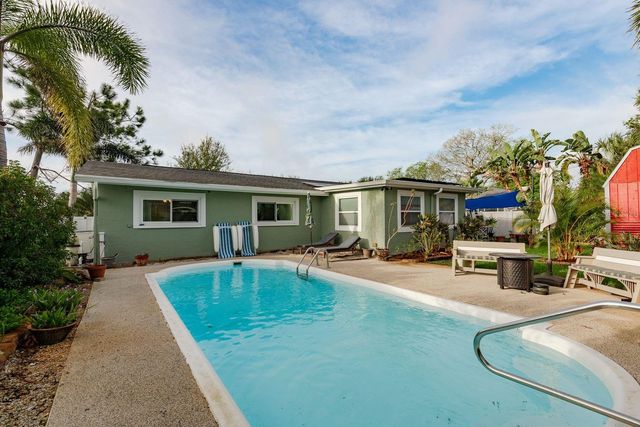 6377 13TH AVENUE N, St Petersburg, FL 33710