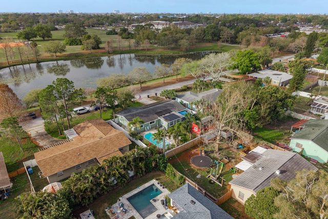 6377 13TH AVENUE N, St Petersburg, FL 33710