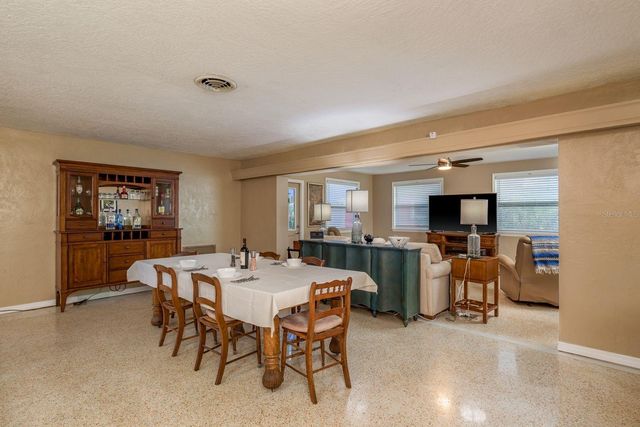 6377 13TH AVENUE N, St Petersburg, FL 33710