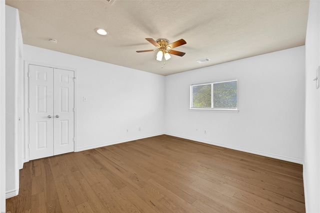 10407 Hamlet Vale Court, Houston, TX 77070