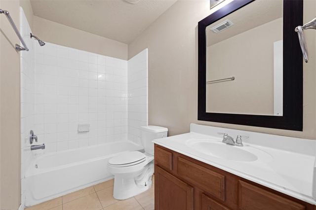 10407 Hamlet Vale Court, Houston, TX 77070