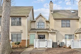 5 Salt Marsh Quay # 5E, Hampton, VA 23666