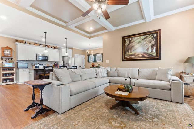 114 Cascades Court, Bonaire, GA 31005