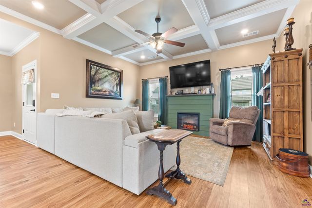 114 Cascades Court, Bonaire, GA 31005