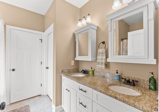 114 Cascades Court, Bonaire, GA 31005
