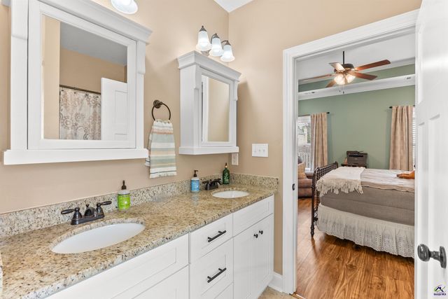 114 Cascades Court, Bonaire, GA 31005