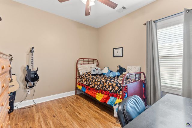 114 Cascades Court, Bonaire, GA 31005