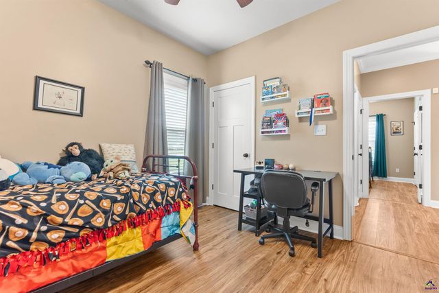 114 Cascades Court, Bonaire, GA 31005