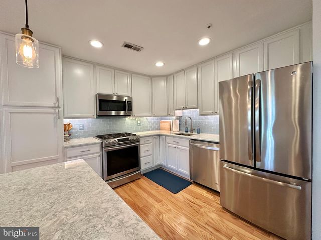 1502 BRAKEN AVE, Wilmington, DE 19808