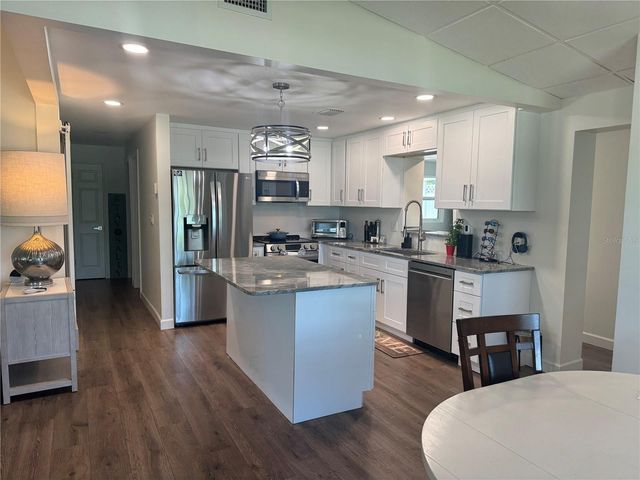 377 39TH AVENUE, St Pete Beach, FL 33706