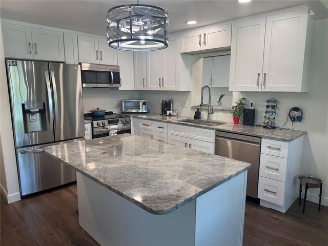 377 39TH AVENUE, St Pete Beach, FL 33706