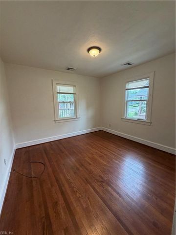 3915 Shell RD, Hampton, VA 23669