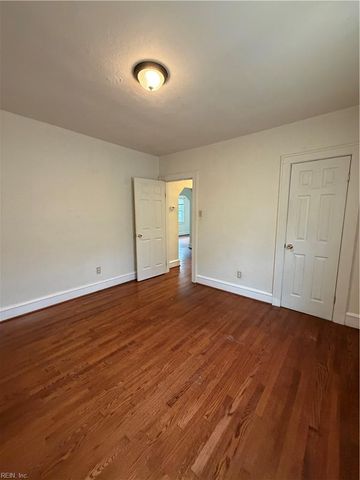 3915 Shell RD, Hampton, VA 23669