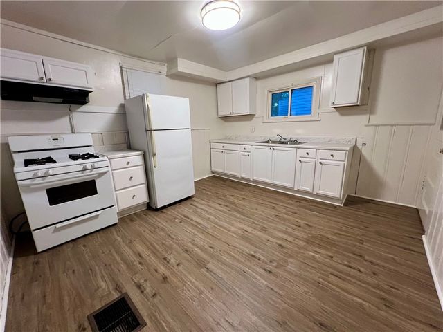 121 Columbia Avenue, Rochester, NY 14608