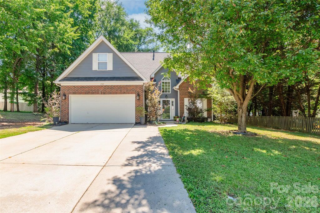 1562 Matthews Drive, Rock Hill, SC 29732