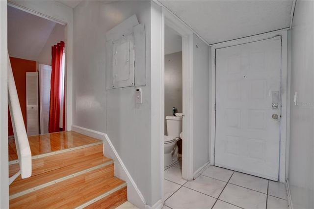 6338 NEWTOWN CIRCLE 38A6, Tampa, FL 33615