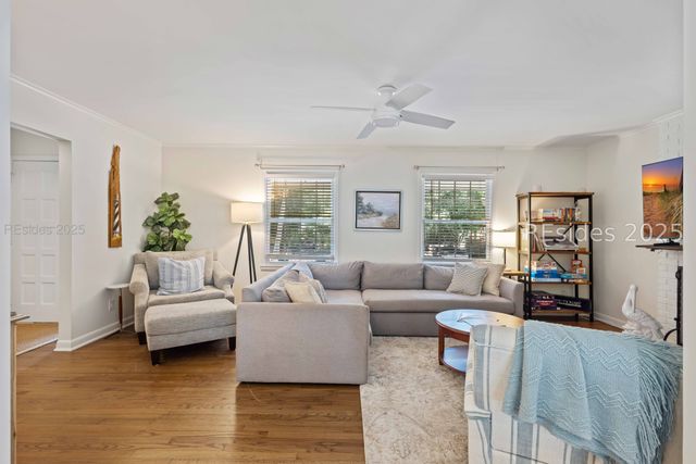 10 Myrtle Ln, Hilton Head Island, SC 29928