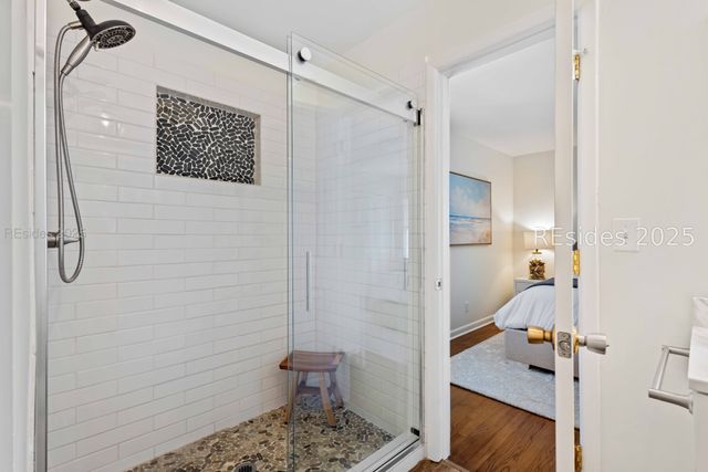 10 Myrtle Ln, Hilton Head Island, SC 29928