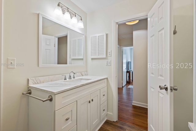 10 Myrtle Ln, Hilton Head Island, SC 29928