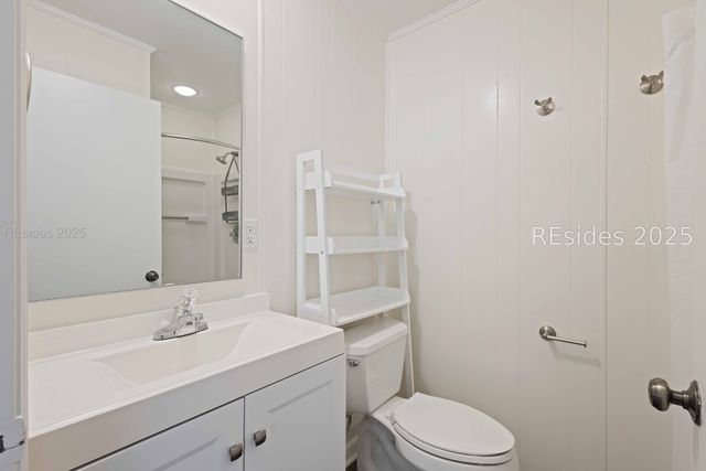 10 Myrtle Ln, Hilton Head Island, SC 29928