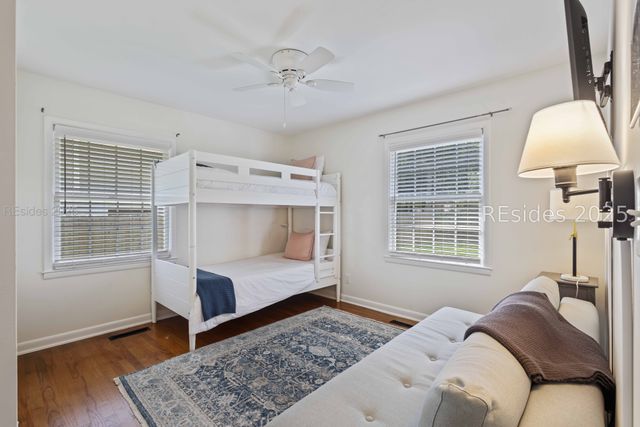 10 Myrtle Ln, Hilton Head Island, SC 29928