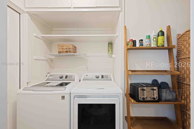 10 Myrtle Ln, Hilton Head Island, SC 29928