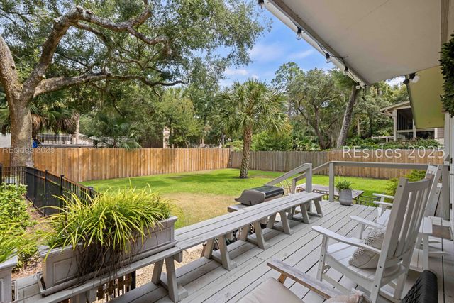 10 Myrtle Ln, Hilton Head Island, SC 29928