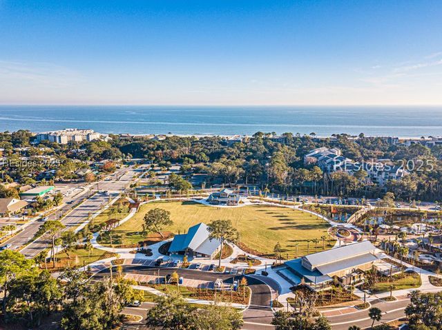 10 Myrtle Ln, Hilton Head Island, SC 29928