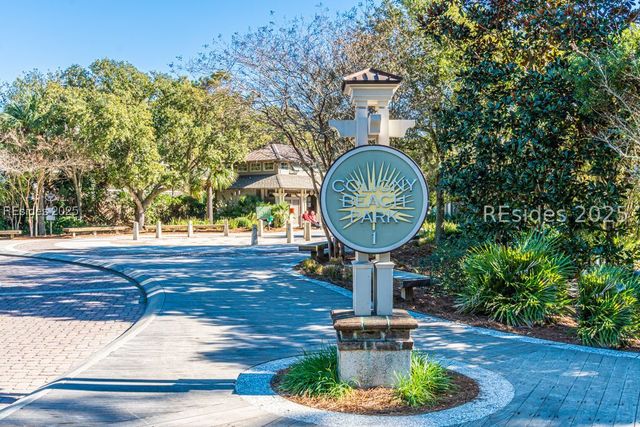 10 Myrtle Ln, Hilton Head Island, SC 29928