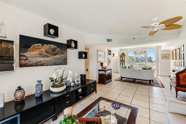 5900 Collins Ave 402, Miami Beach, FL 33140