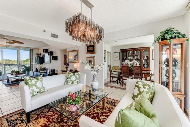 5900 Collins Ave 402, Miami Beach, FL 33140